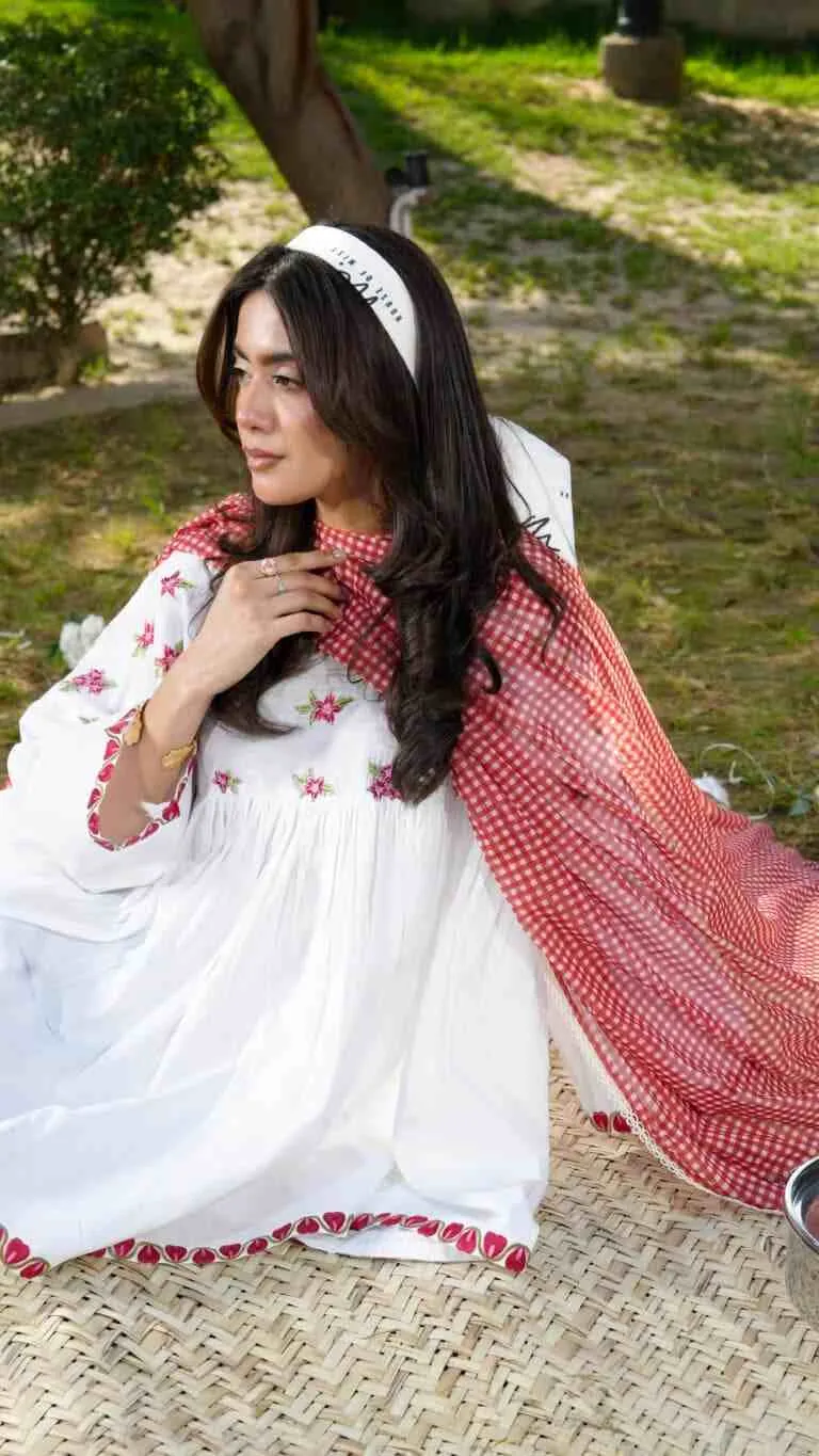 Ghazal Embroidered Summer Lawn Vol 1 2026 | House of Mist | HMGZ-LL26-05 image 5